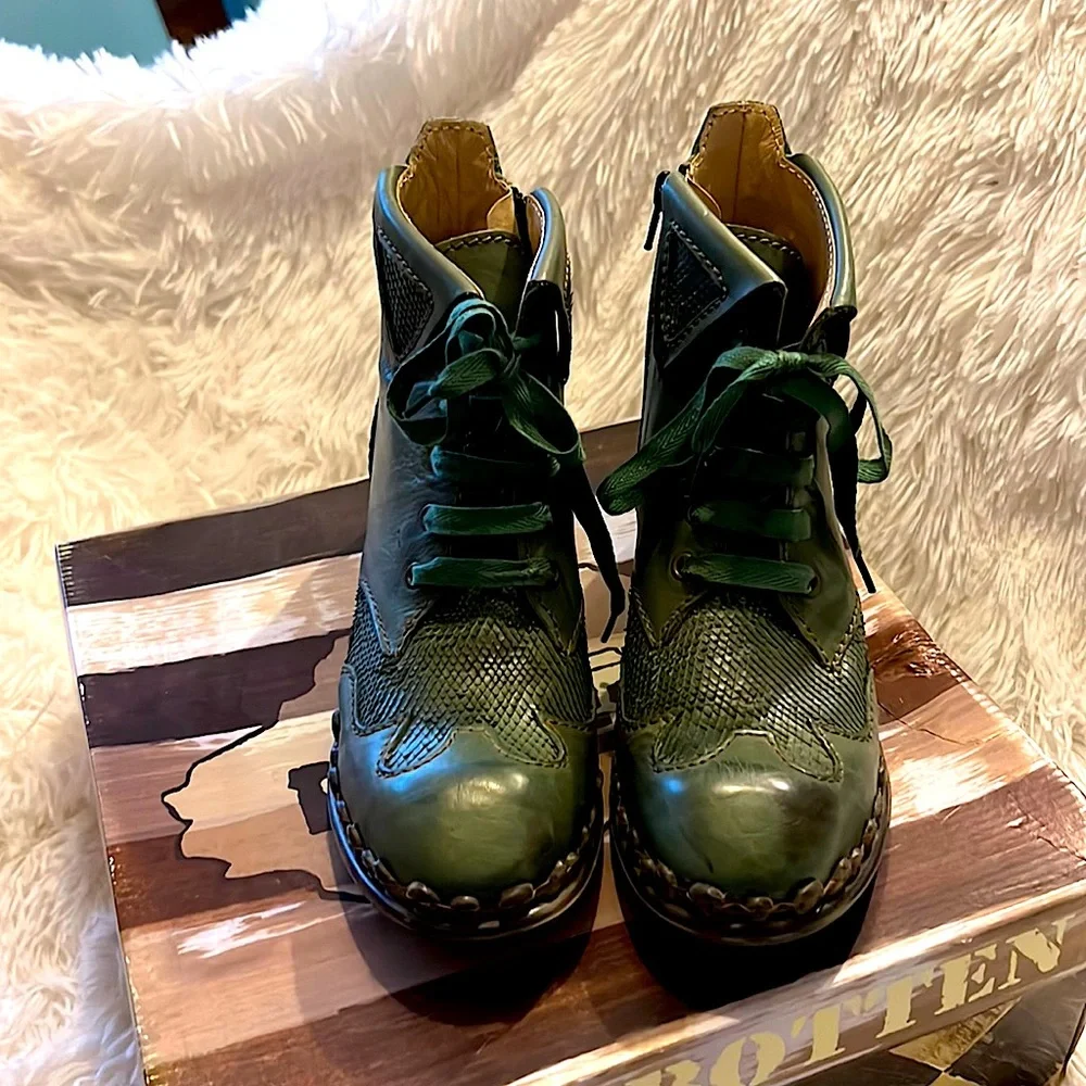 Very rare! Handmade in Portugal- NIB Rovers Terra boots in kiwi green - Picture 3 of 10
